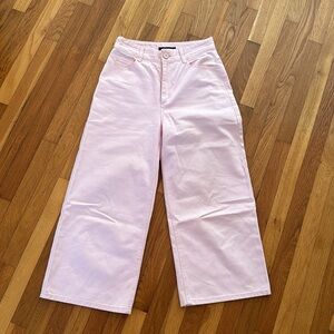 Wide leg pink jeans 💕